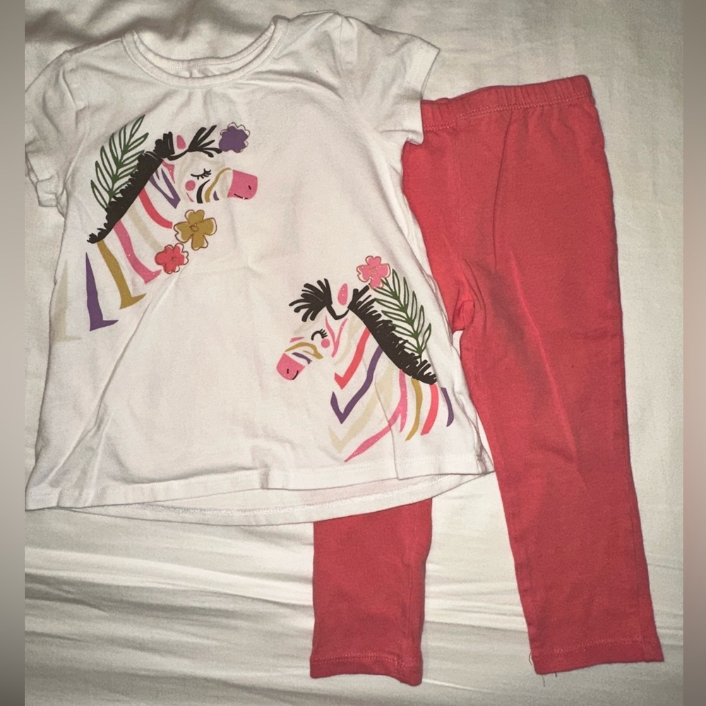 4/$20 Zebra Kids headquarters outfit‎